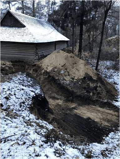 Планували спорудити криївку